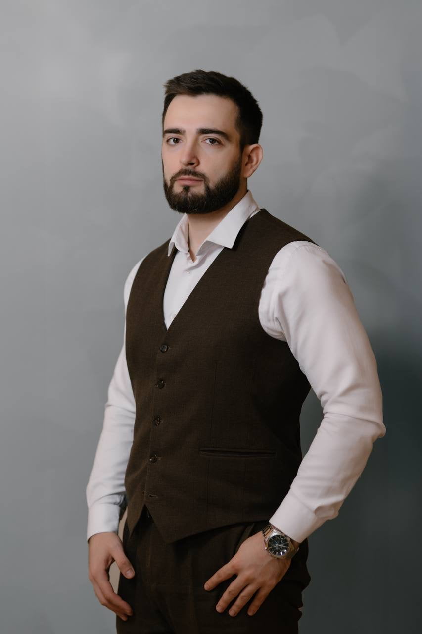 Роман Золотухин