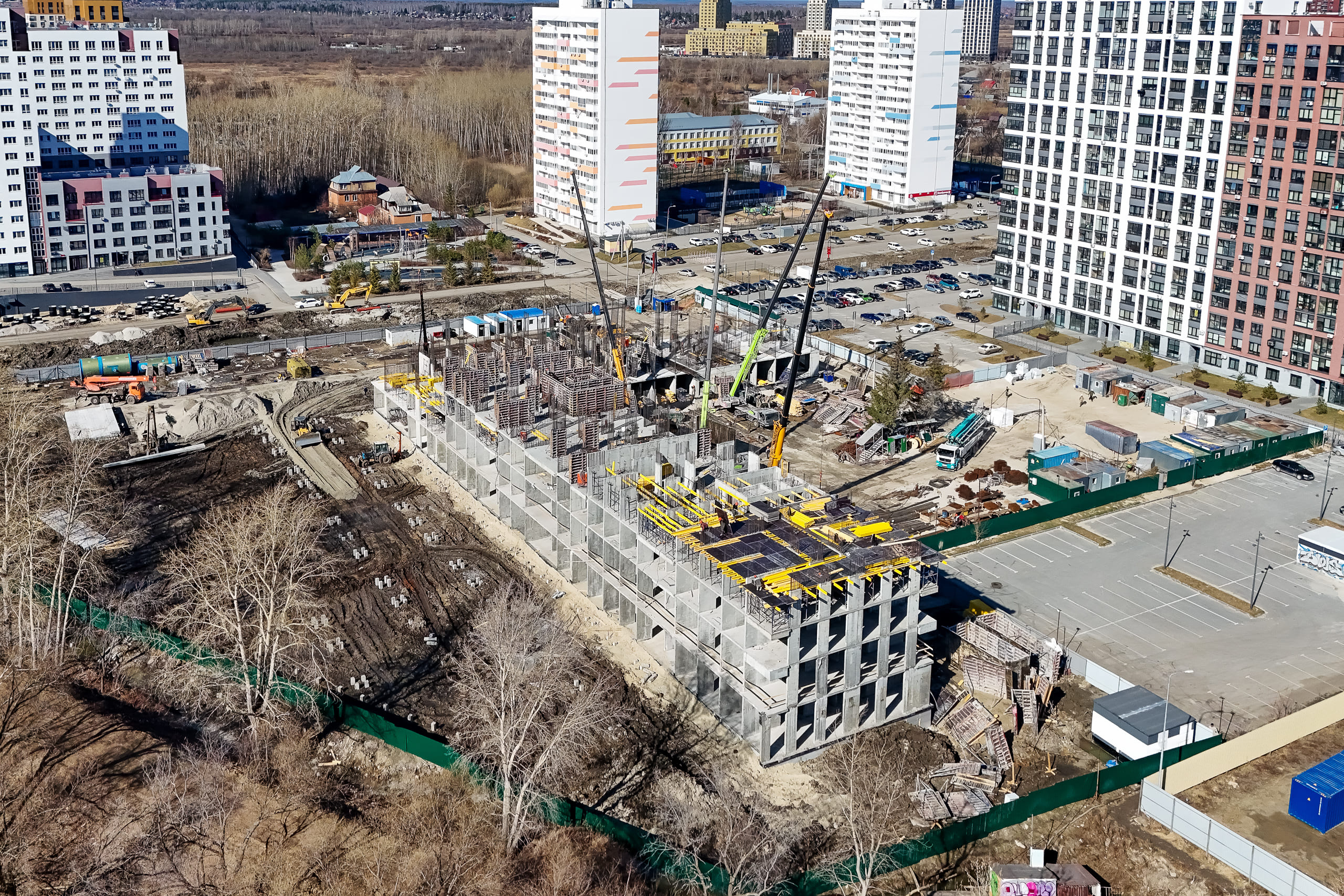 Апрель, 2026